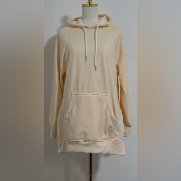 Cozy Yellow Fleece Hoodie with Front Pocket and Side Vents Size Medium - Picture 1 of 12